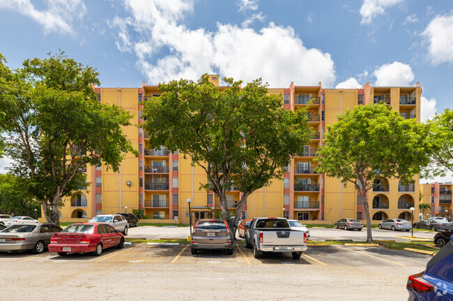 Building Photo - Sunset Villas