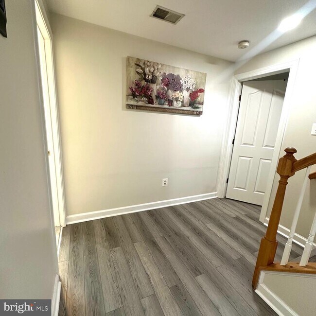 Foto del edificio - 7605 Quicksilver Ct