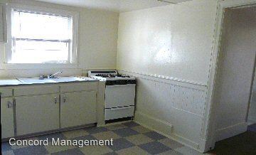 Building Photo - 613 5th Ave