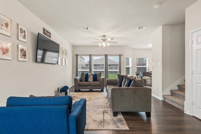 Foto del edificio - 3023 Narrow Stream Way