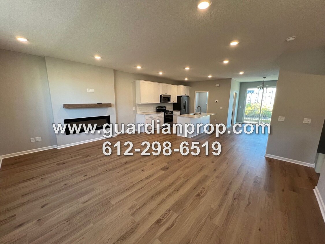 Foto principal - New Construction Townhouse Available Now, ...