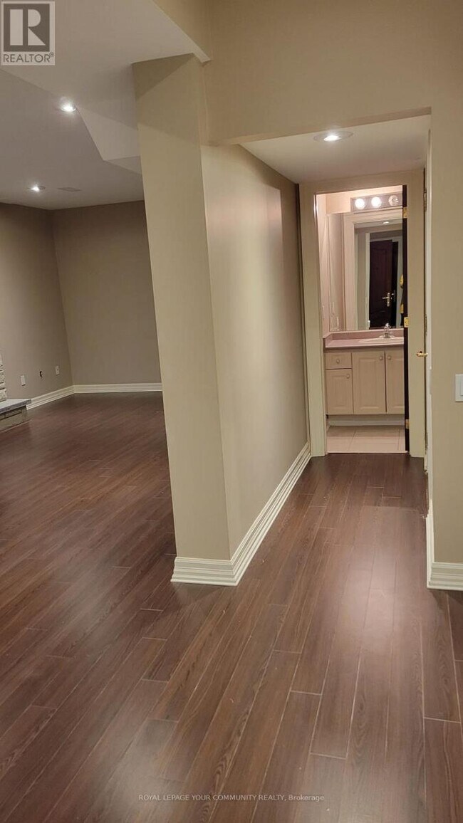 Building Photo - 50 Direzze Ct