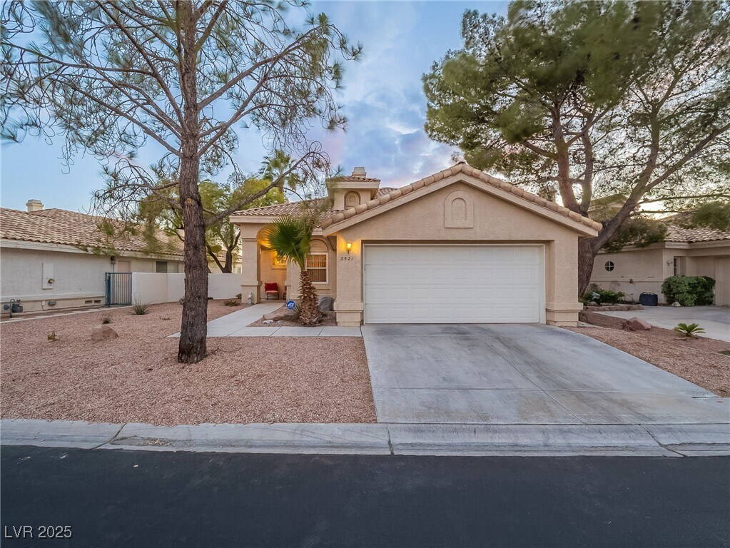 Foto principal - 2521 Seascape Dr