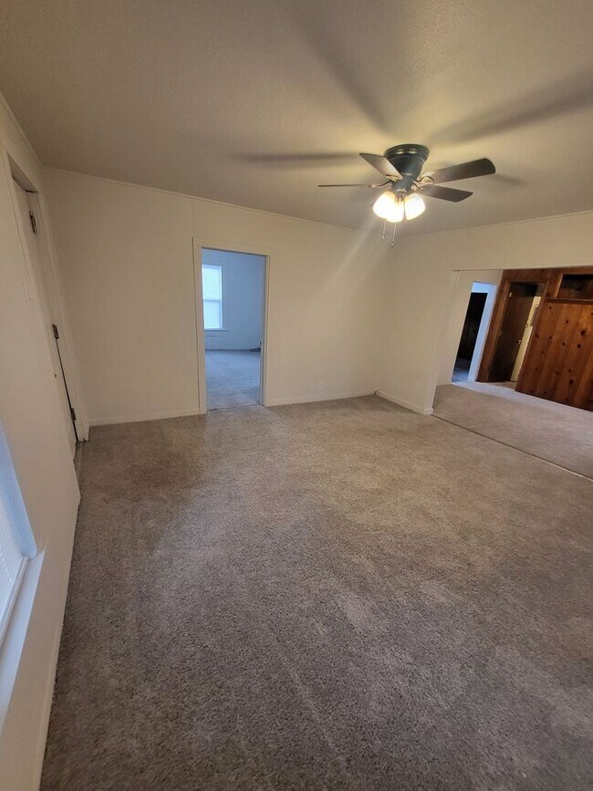 Foto del edificio - 2 Bedroom, Webb City!