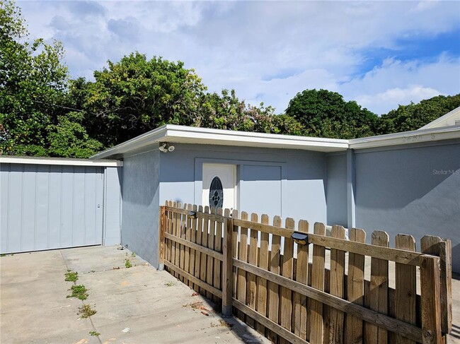 Building Photo - 2455 8th Ave N