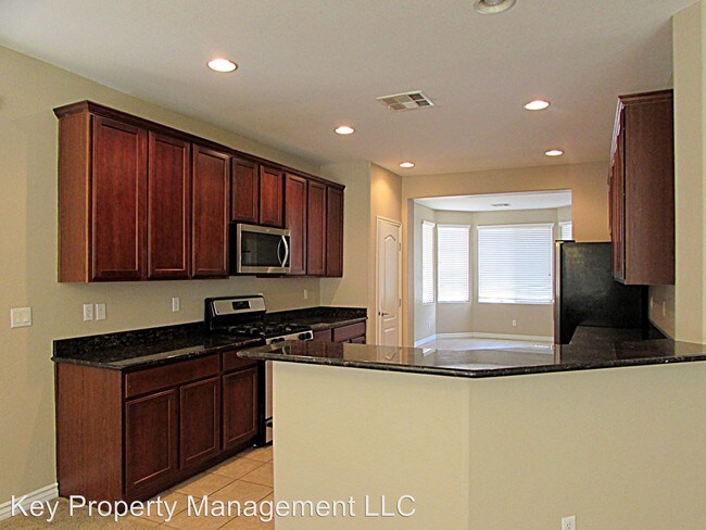 Building Photo - 5 br, 3.5 bath House - 4033 Gaster Ave