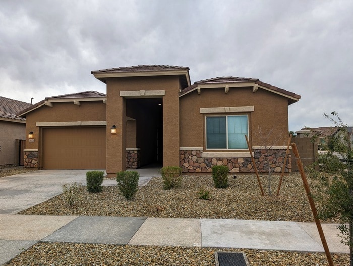 Primary Photo - 16431 W Charlotte Dr