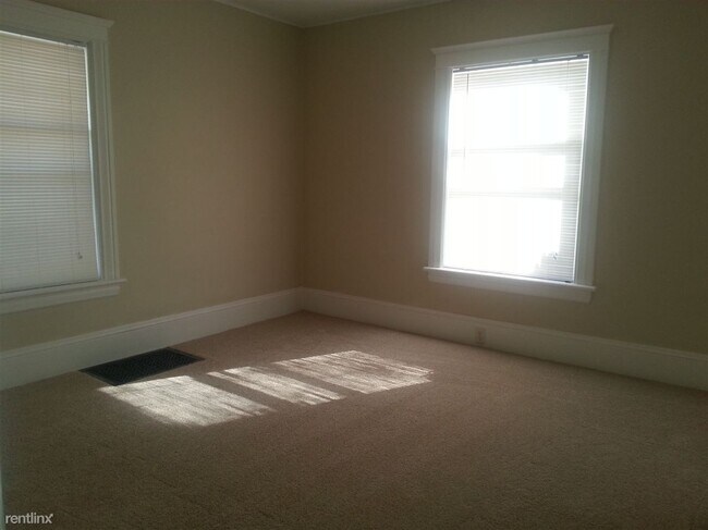 Foto del edificio - 2 br, 1 bath Duplex - 1317 Wildwood Ave Ap...