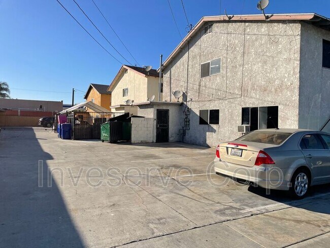 Building Photo - 8532 Flower St