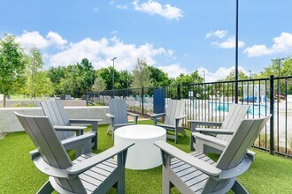 Building Photo - 1408 Izzy Ln