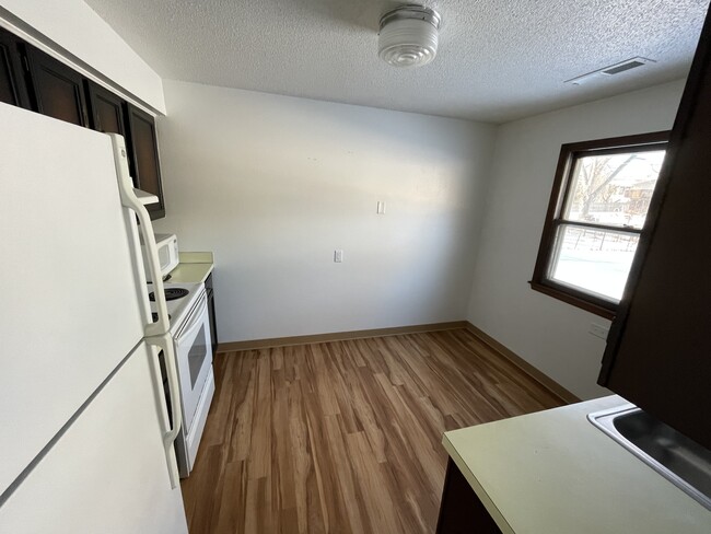 Kitchen has an area for breakfast nook - 717 Westgate St