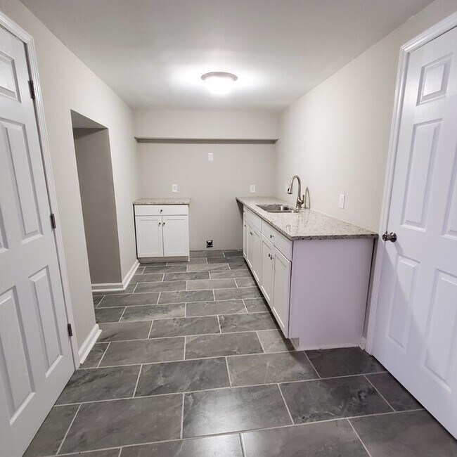 Building Photo - 630 Rama Rd, Charlotte, NC, 28211