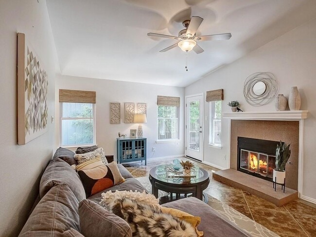 Foto del edificio - 12909 Modena Trail