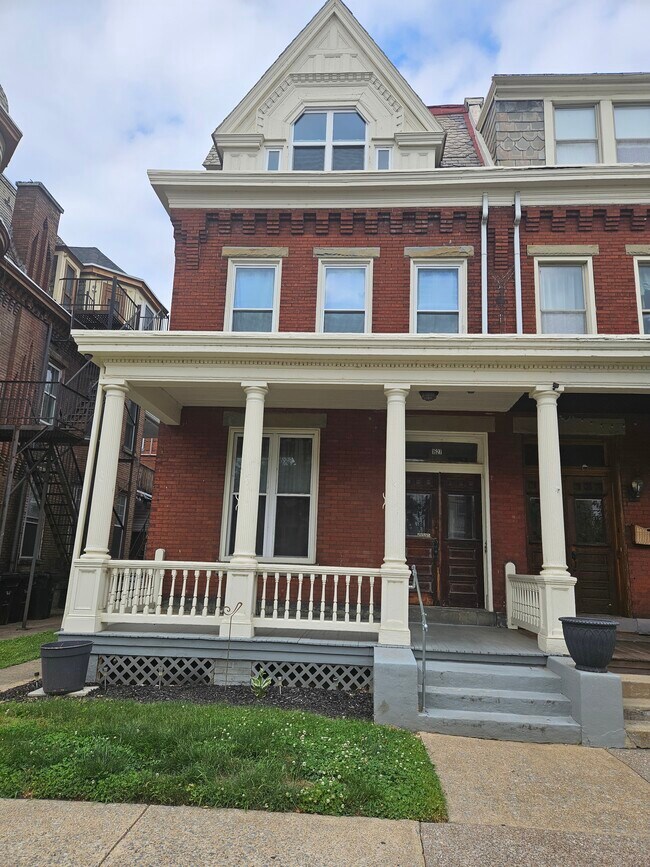 Foto del edificio - 1627 N 2nd St