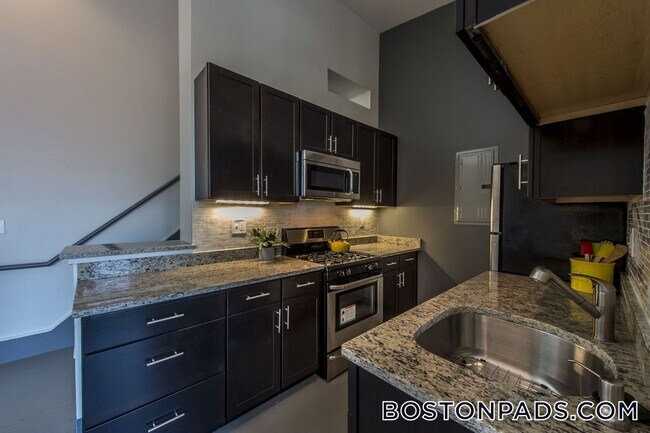 Foto del edificio - 160 E Berkeley St