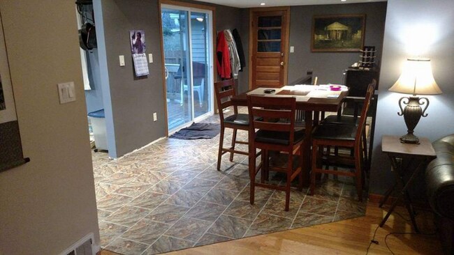 Foto del edificio - 1934 Center St