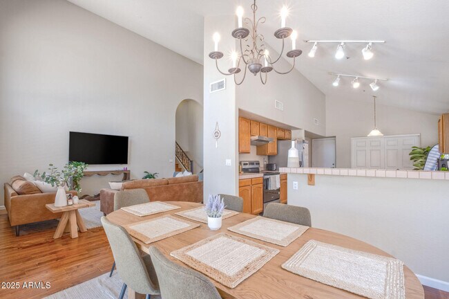 Foto del edificio - 8842 E Palm Ridge Dr