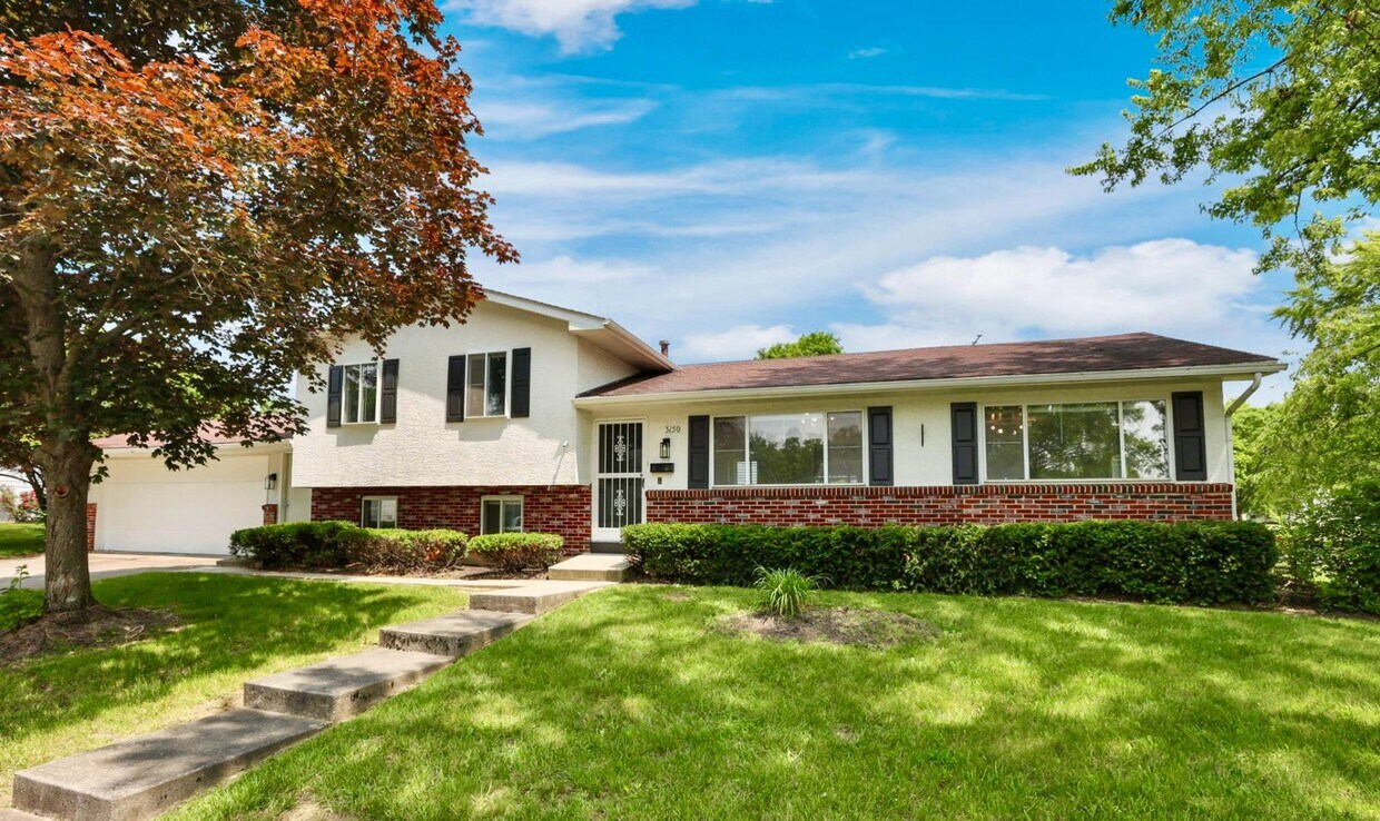 Primary Photo - 3150 Vauxhall Dr