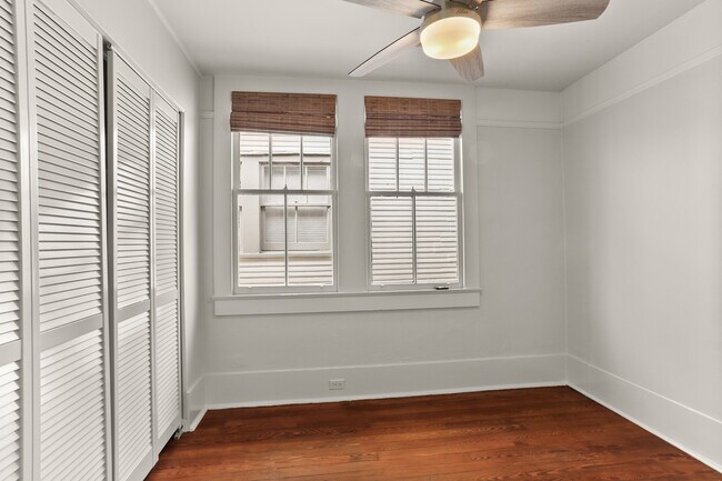 bedroom - 270 Audubon St