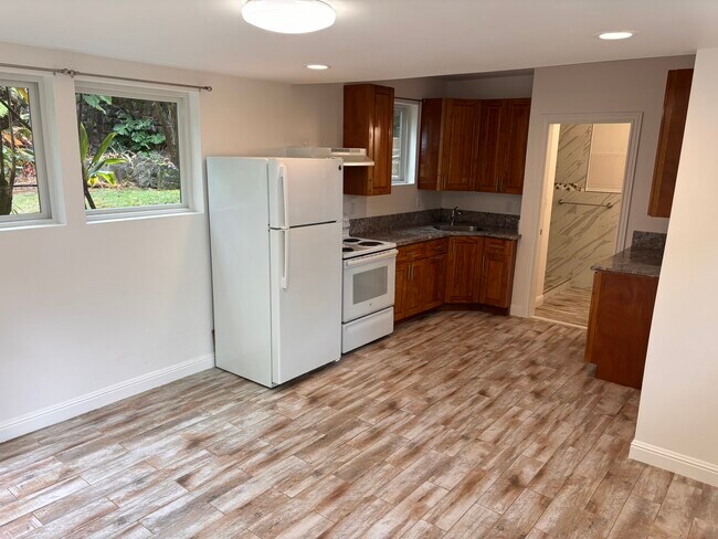 Cocina 1 - 3658 Woodlawn Dr