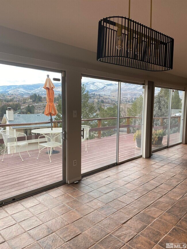 Building Photo - 2045 Scharr Cir