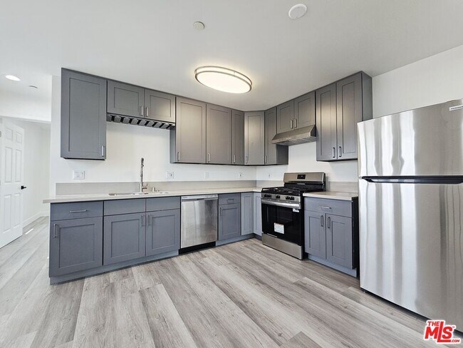 Foto del edificio - 4112 Normandie Ave