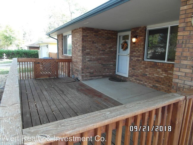 Building Photo - 4 br, 3 bath House - 2200 Meadow St