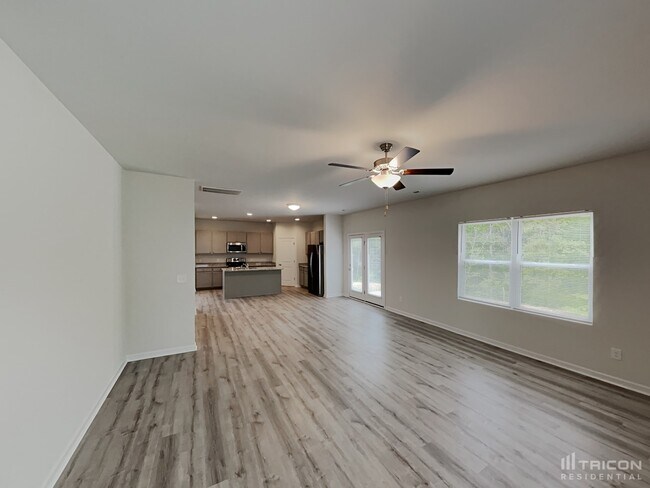 Foto del edificio - 3765 Streamside Dr