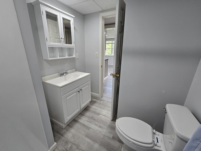 Foto del edificio - 7914 Hall Ridge Rd