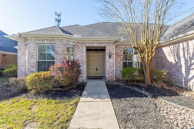 Foto del edificio - 6235 Gracemount Ln