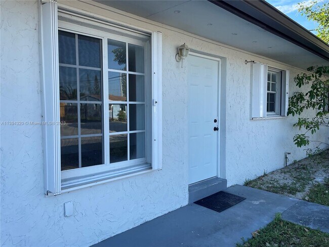 Building Photo - 22325 SW 114th Ct