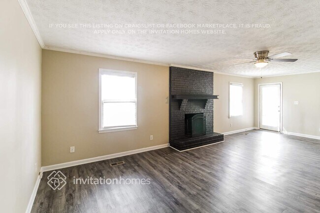 Building Photo - 1540 Sundale Dr