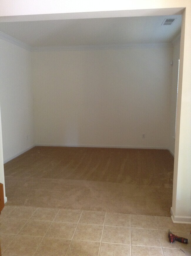Building Photo - 7228 Handon Ln