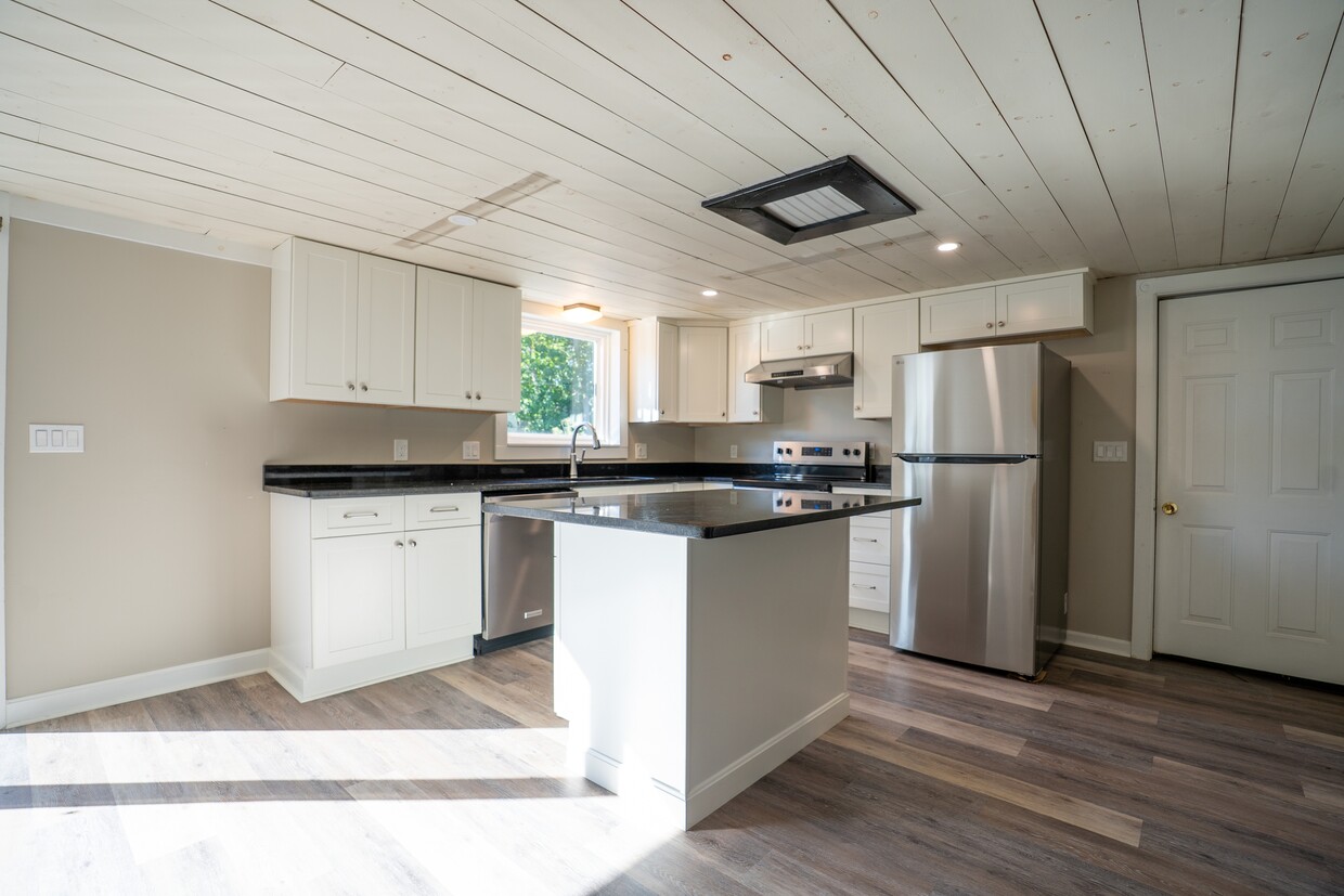 Photo - 184 Elm St (South Portland, ME)