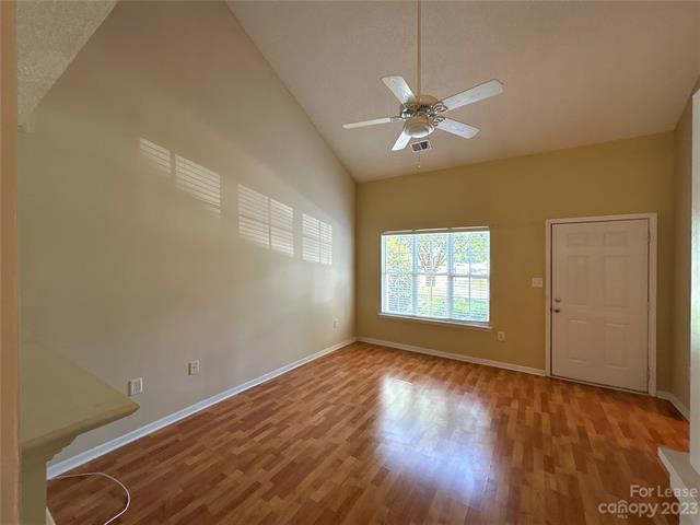 Foto del edificio - 12402 Bluestem Ln