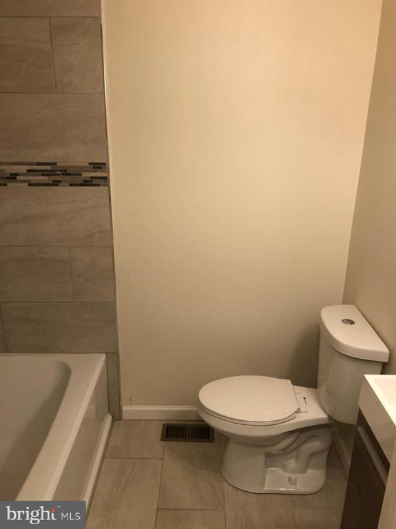 Building Photo - 2115 Church Ln