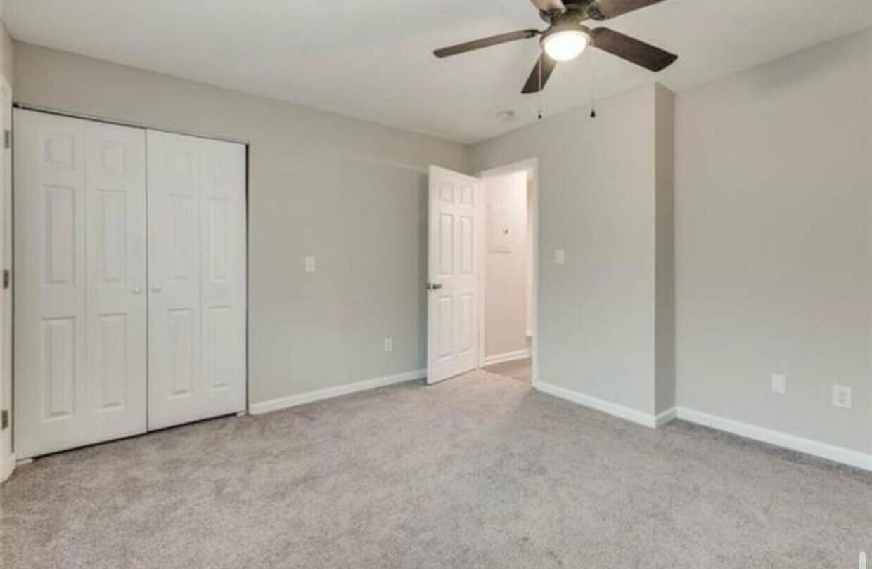 Foto principal - Charming 2BR Townhome in Atlanta