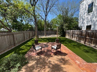 Foto del edificio - 1810 Adina St