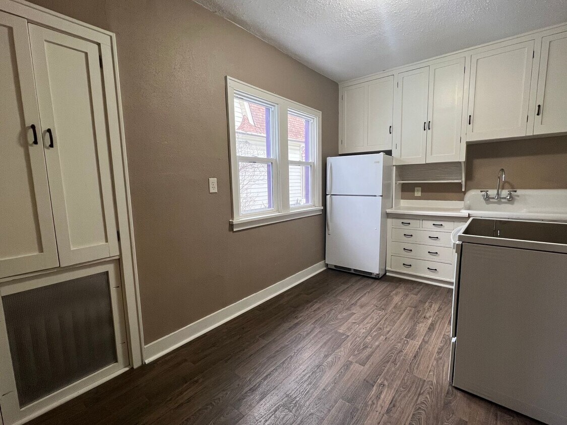 312 8th Ave SE Unit Hamlin 312 1/2, Aberdeen, SD 57401 Room for Rent in Aberdeen, SD
