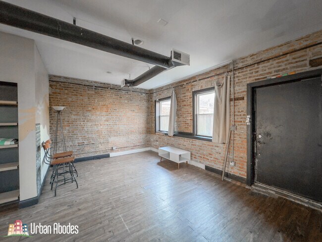 Foto del edificio - 639 N Troy St