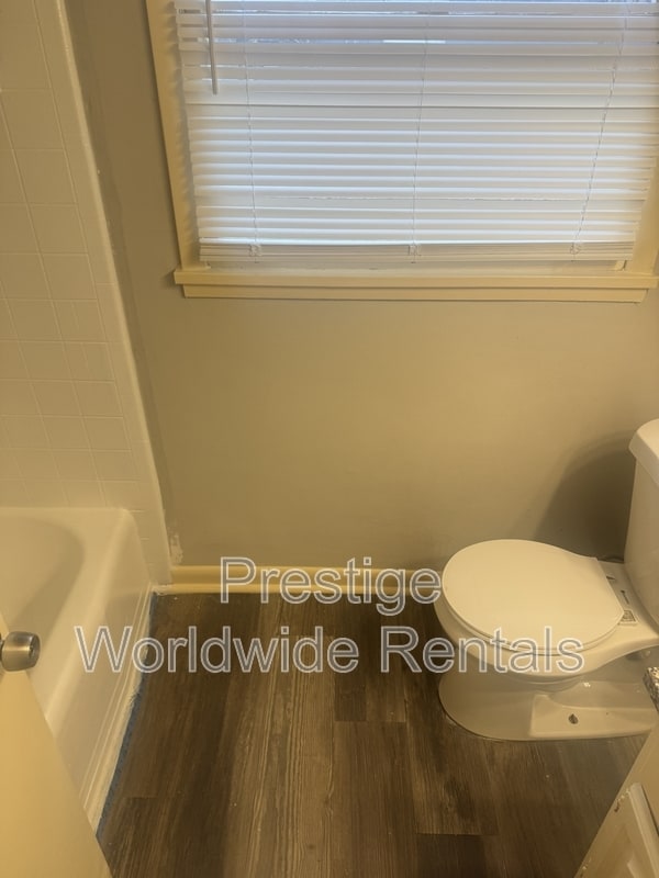 Foto del edificio - 2193 Lamore St