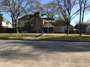 Building Photo - 16218 Champion Dr