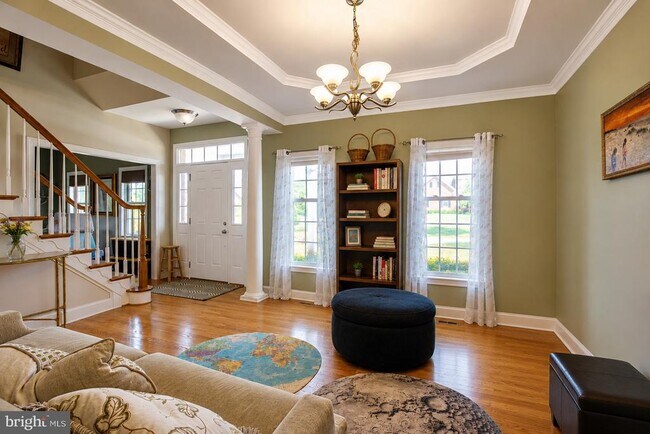 Building Photo - 13624 Creek View Dr