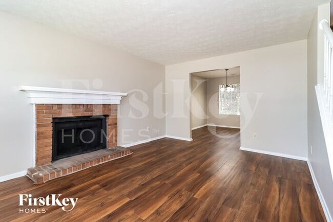 Foto del edificio - 1306 Mill Lake Cir