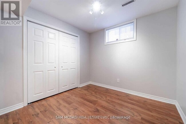 Building Photo - 2212 Florian Rd