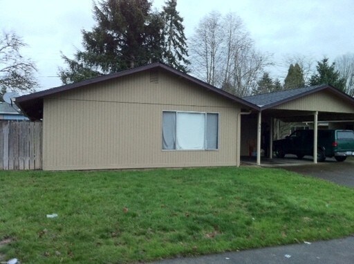 Foto principal - (473) Walnut Duplex - 2 Bedroom / 1 Bathroom