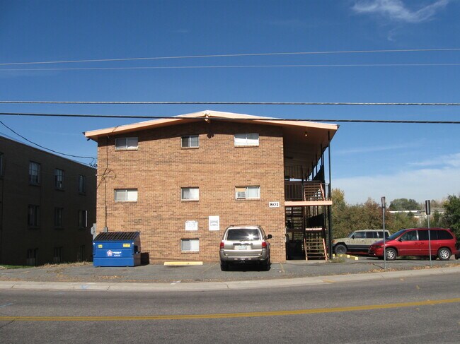 Building Photo - 801 W Prentice Ave