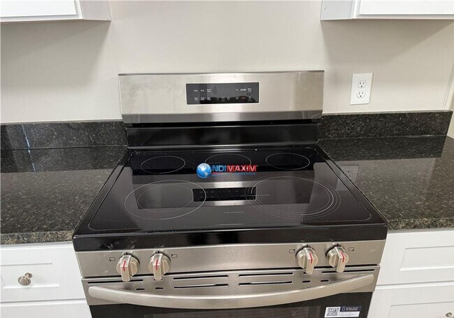 Foto del edificio - Fully RENOVATED 4-bedroom ranch in Conyers
