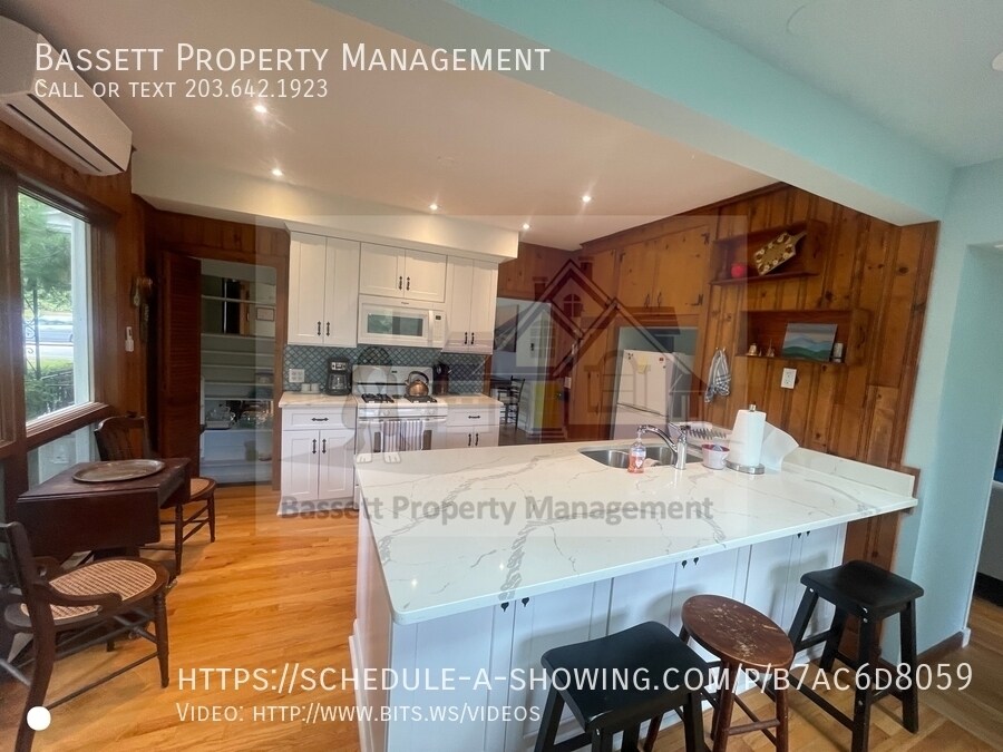 Primary Photo - 130 Huntington St