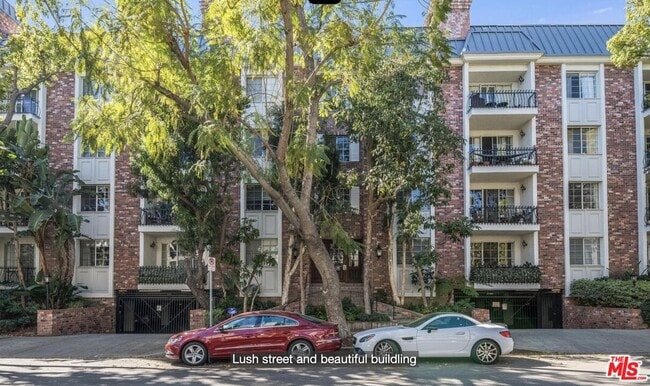 Building Photo - 1375 Kelton Ave